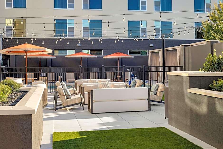 The Elmore Hotel, DFW Southlake, a Tribute Portfolio Hotel