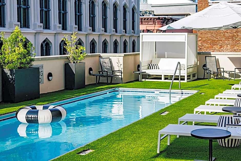 The Lindy Renaissance Charleston Hotel