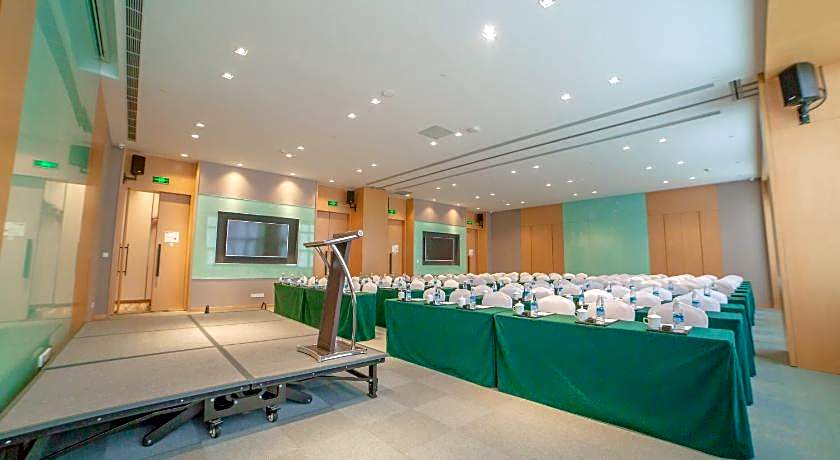 Holiday Inn Express Yaan City Center By IHG