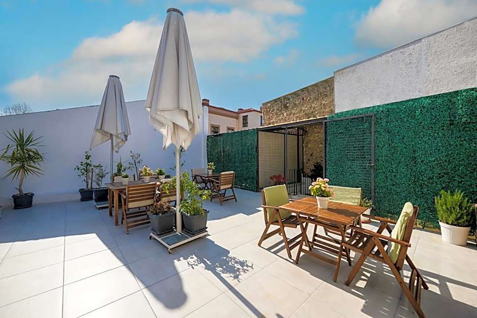 The Easy Rooms Terrace