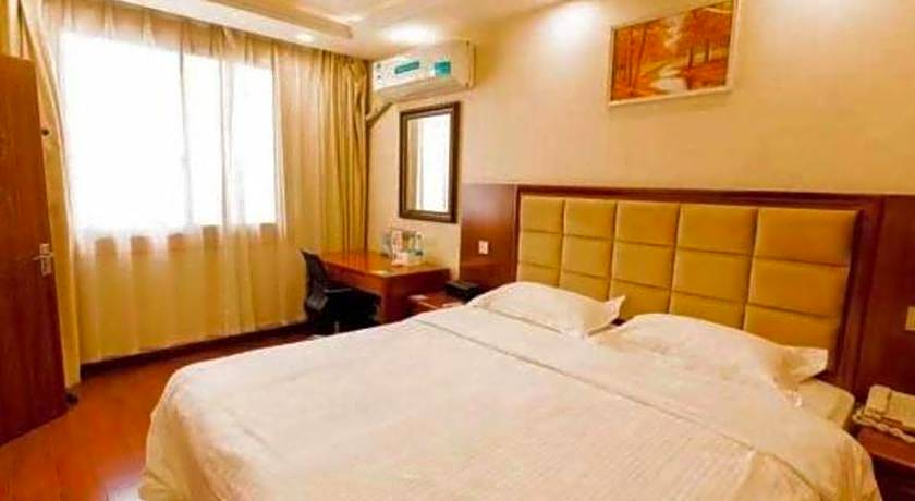 GreenTree Inn Suzhou Guanqian Yangyuxiang Metro Station Business Hotel