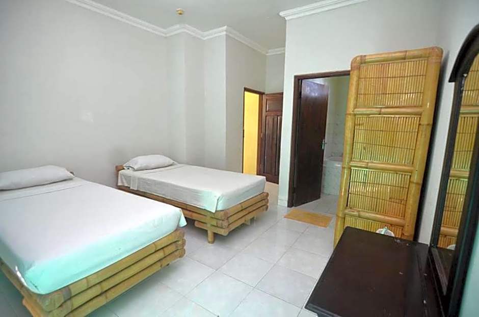 Puri Itoma Bungalows