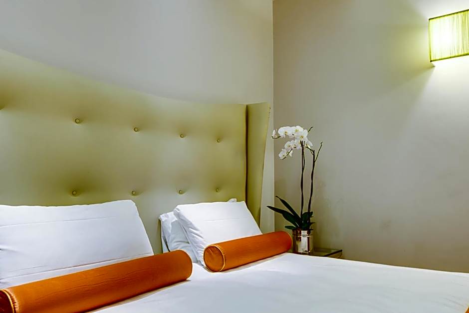 Solo Experience Hotel