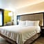 Holiday Inn Express Hotel & Suites Evanston By IHG