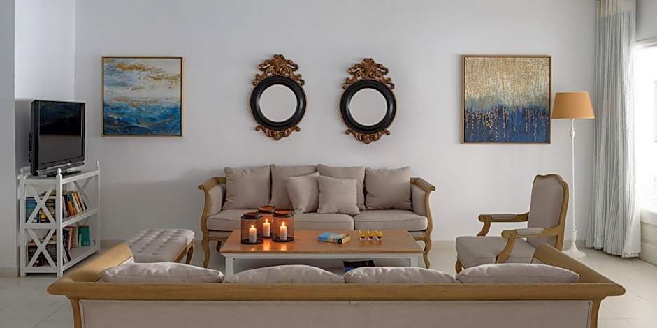 Alesahne Beach Hotel