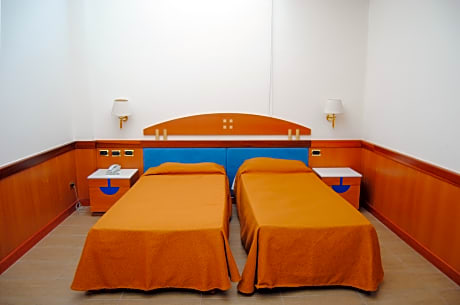 Double or Twin Standard