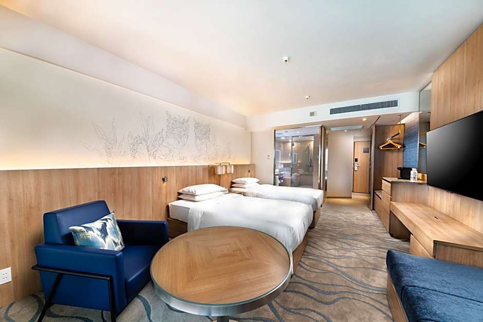 Photo 1 of 6 of Deluxe 2 Beds, View