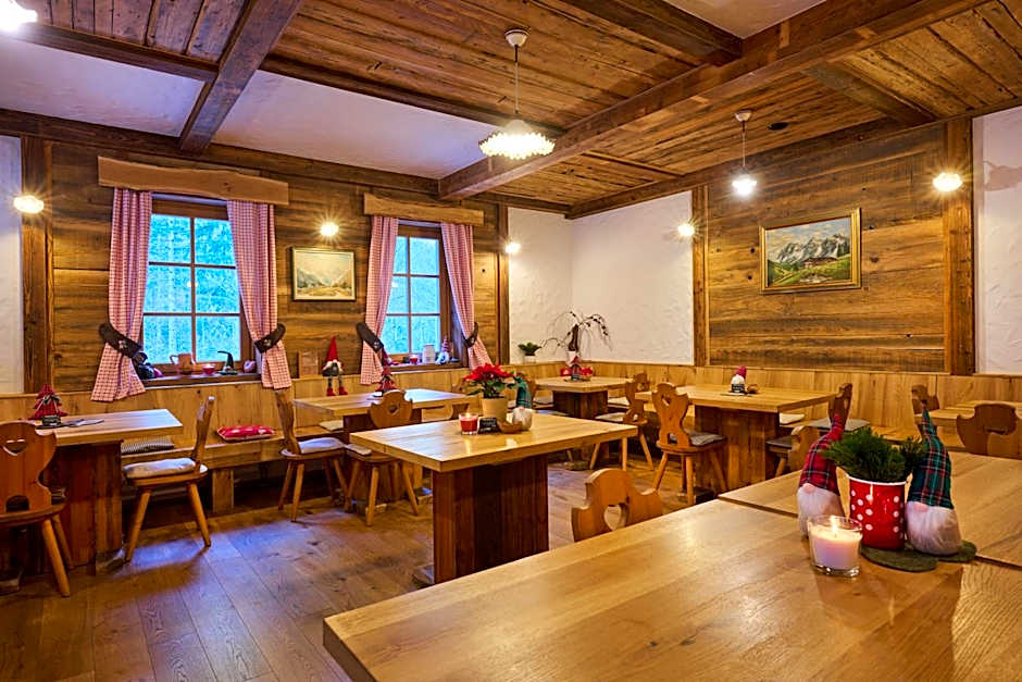 Eko hiša-Eco House Na razpotju