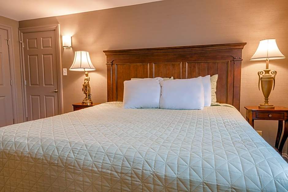 Red Coach Inn