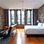 Le Petit Hotel Vieux-Montreal - Saint-Paul by Gray Collection