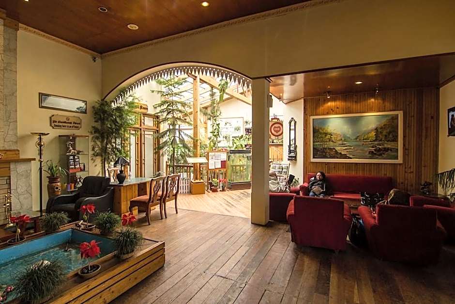 Hotel Seven Seventeen