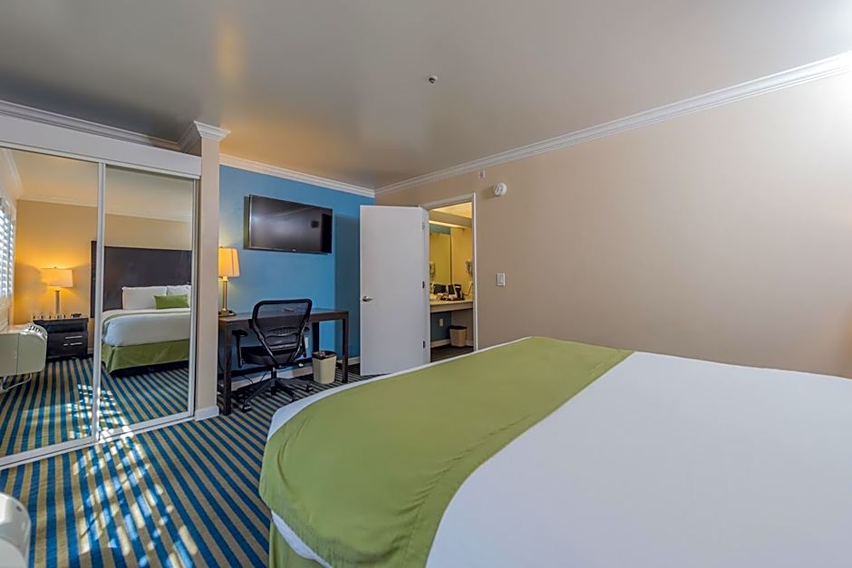 Ocean Pacific Lodge