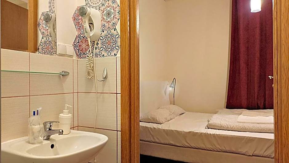 Helvetia Plus B&B - PRIVATE ROOMS and APARTMENTS