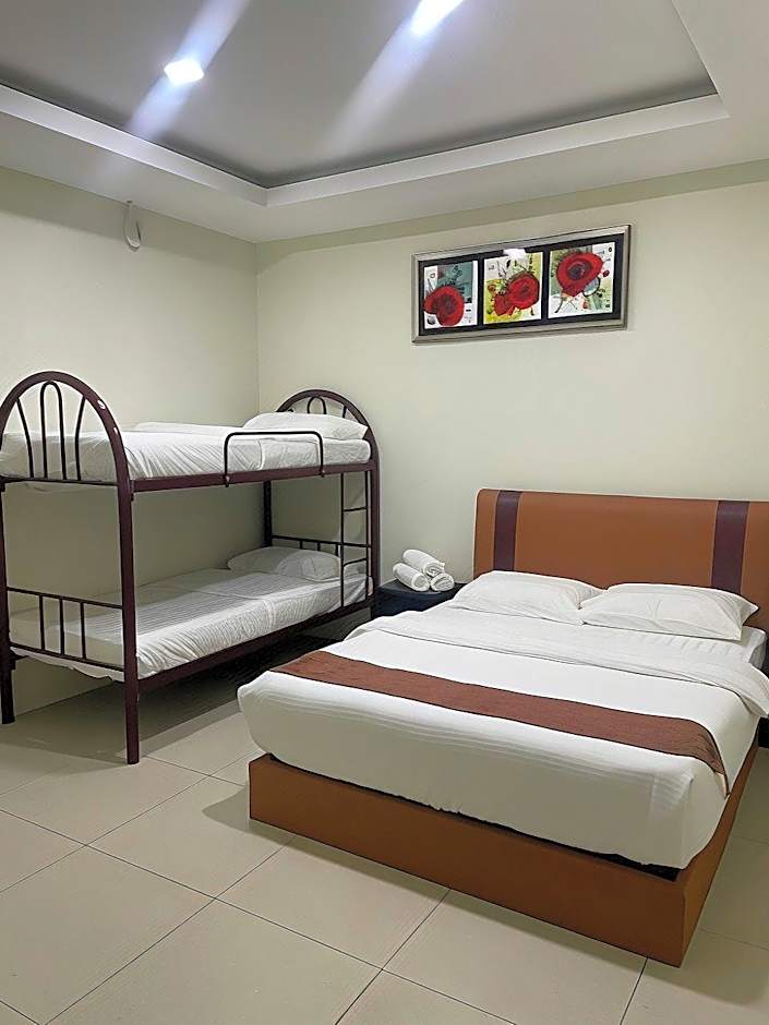 Grand Line Hotel