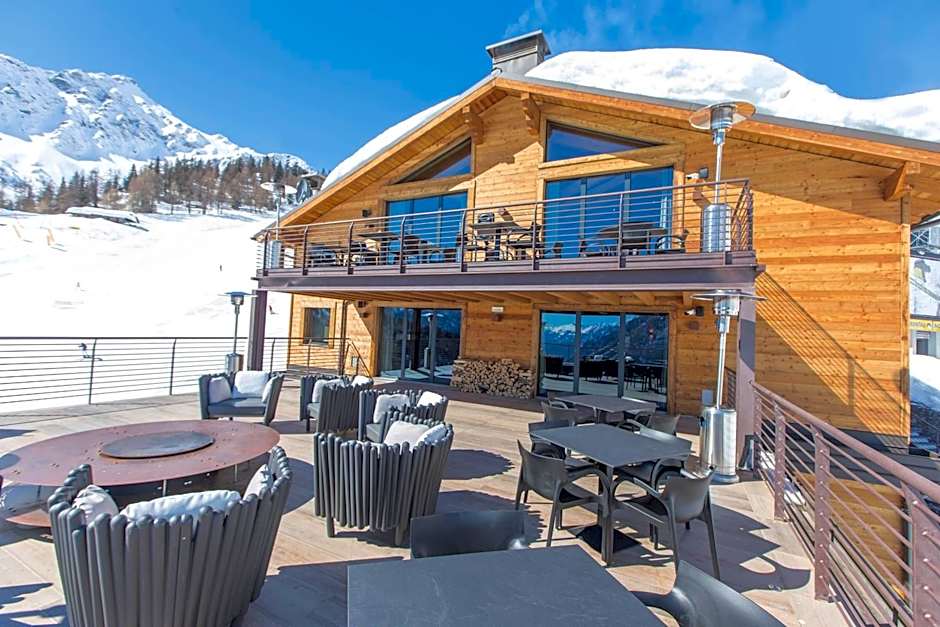 Le Massif Hotel & Lodge Courmayeur - The Leading Hotels of the World