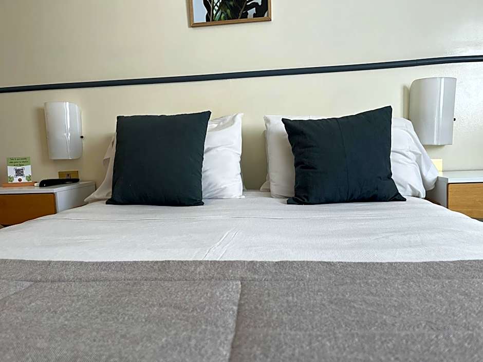 Alpino Hotel