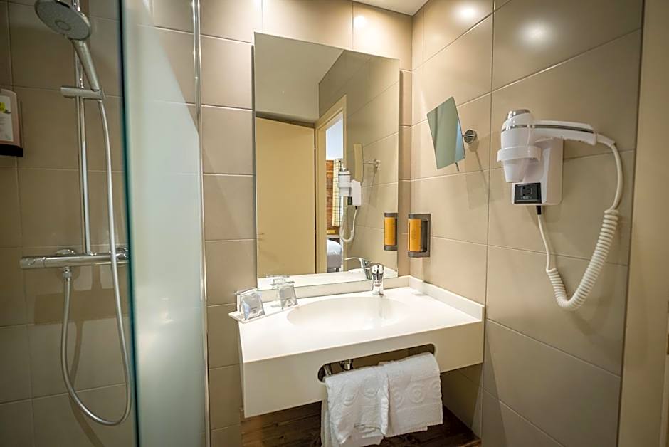 Logis Hôtel de la Tour