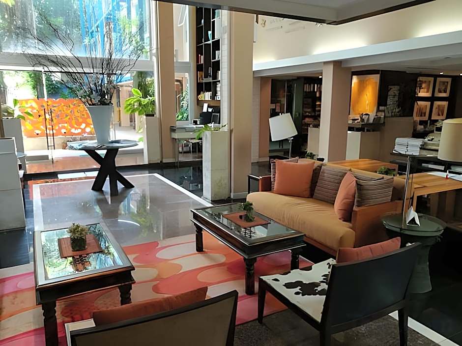 Silom Convent Garden Hotel