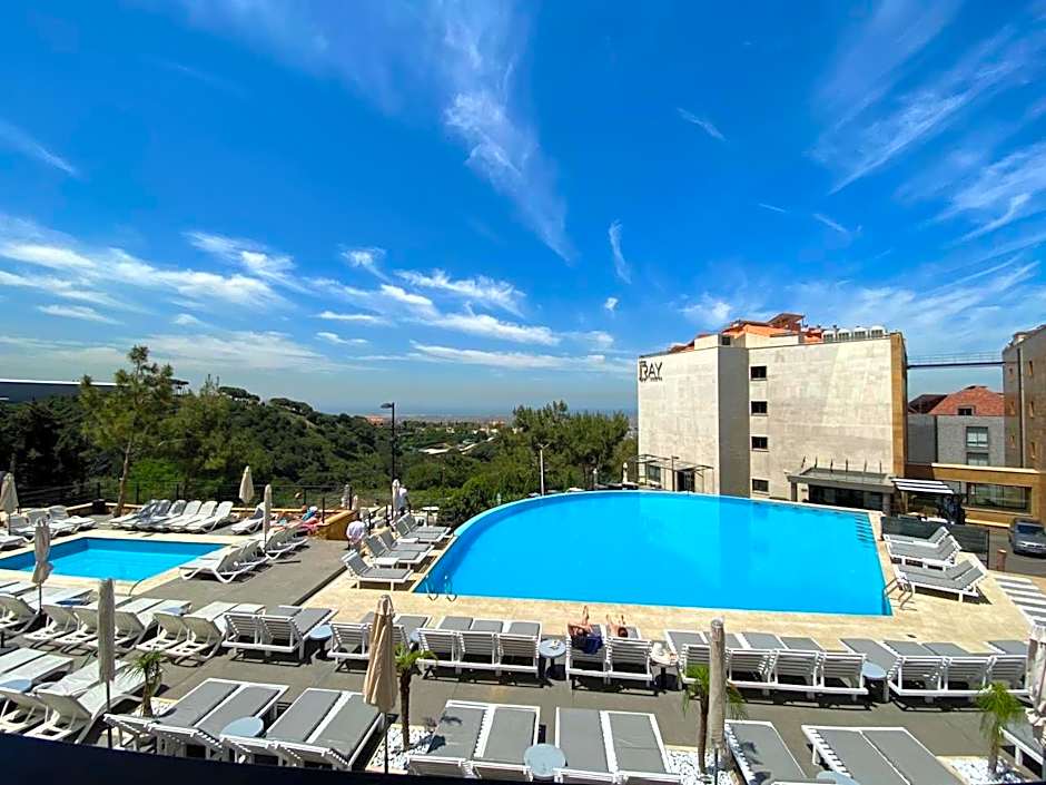 The Ray Hotel and Studios