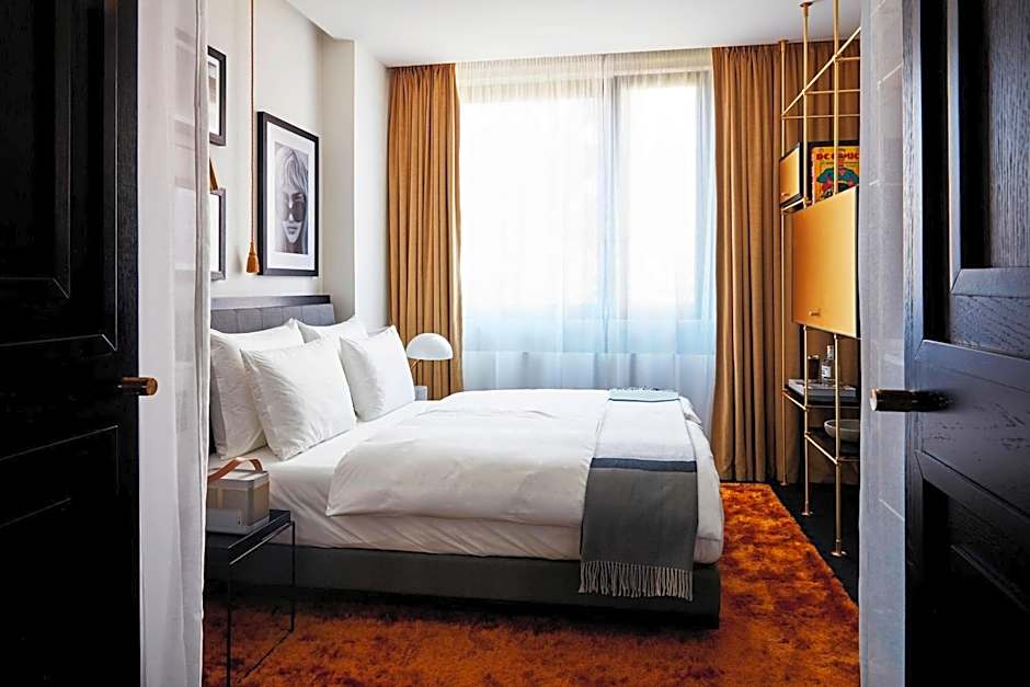 Roomers Munich, Autograph Collection by Marriott