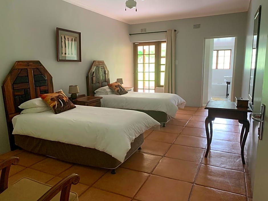 Kransberg Country Lodge Guest Farm