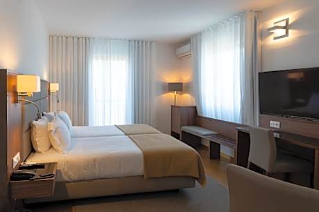 Twin Room with Village View