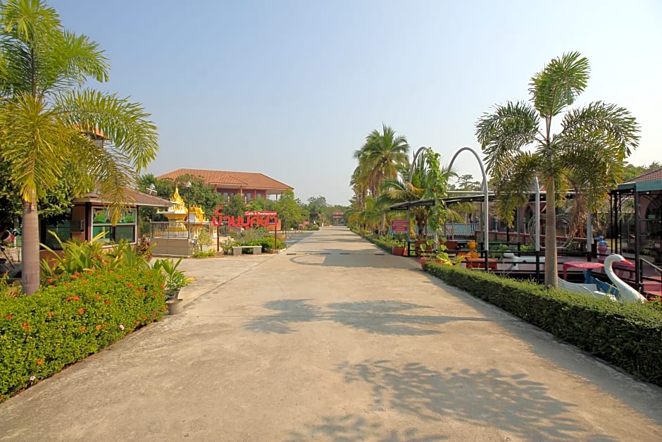 Oyo 461 Busaya Resort