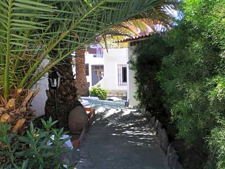 Tenesoya (Gay Men Exclusive)