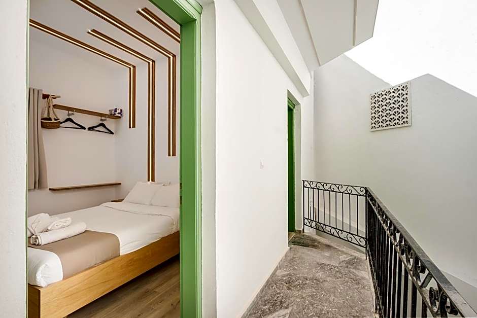 Vincenzo Harmony II- Rethymno old town