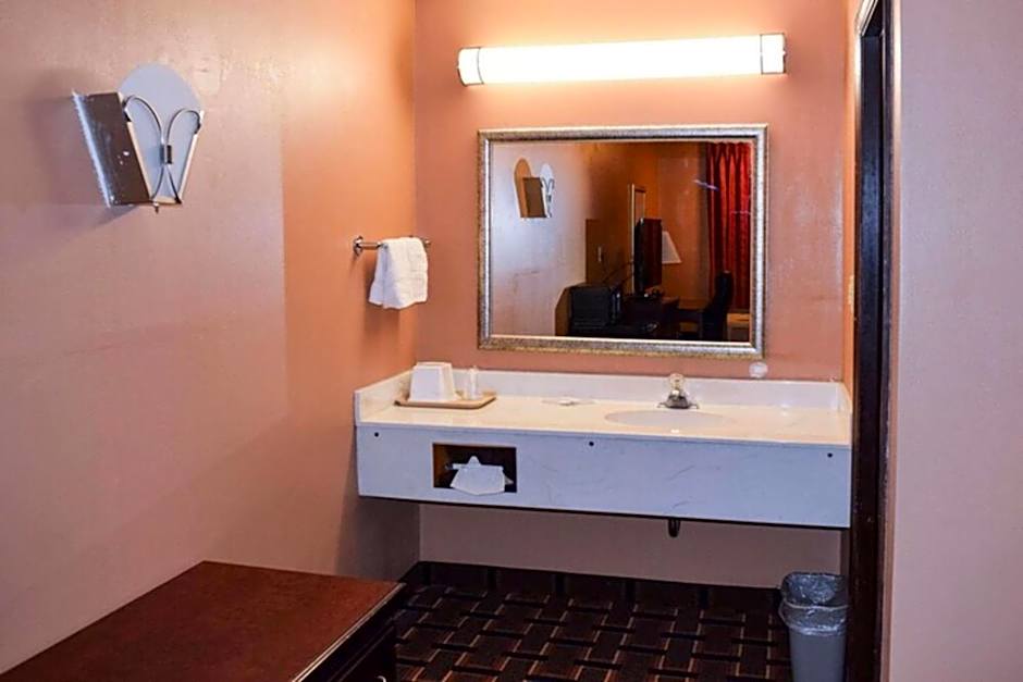 Relax Inn Richburg