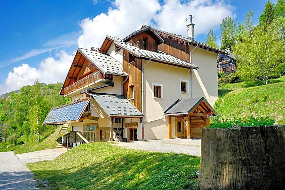 CHALET HOTEL La TUVIERE BIKE INN