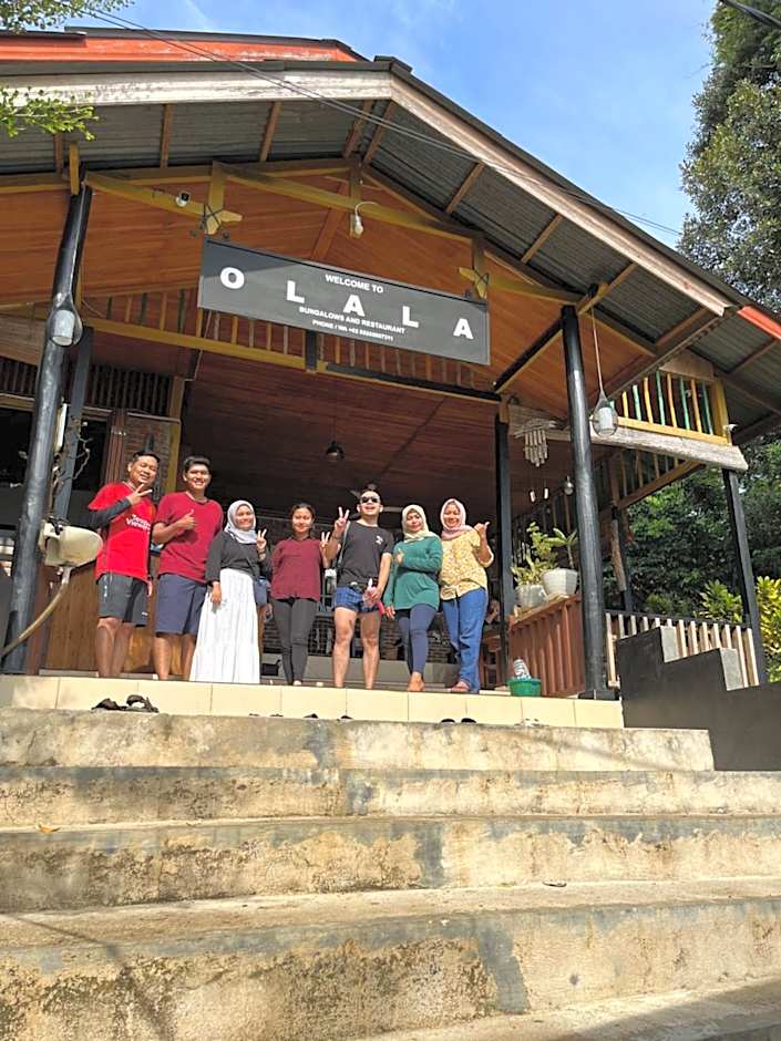 Olala Bungalows and Restaurant