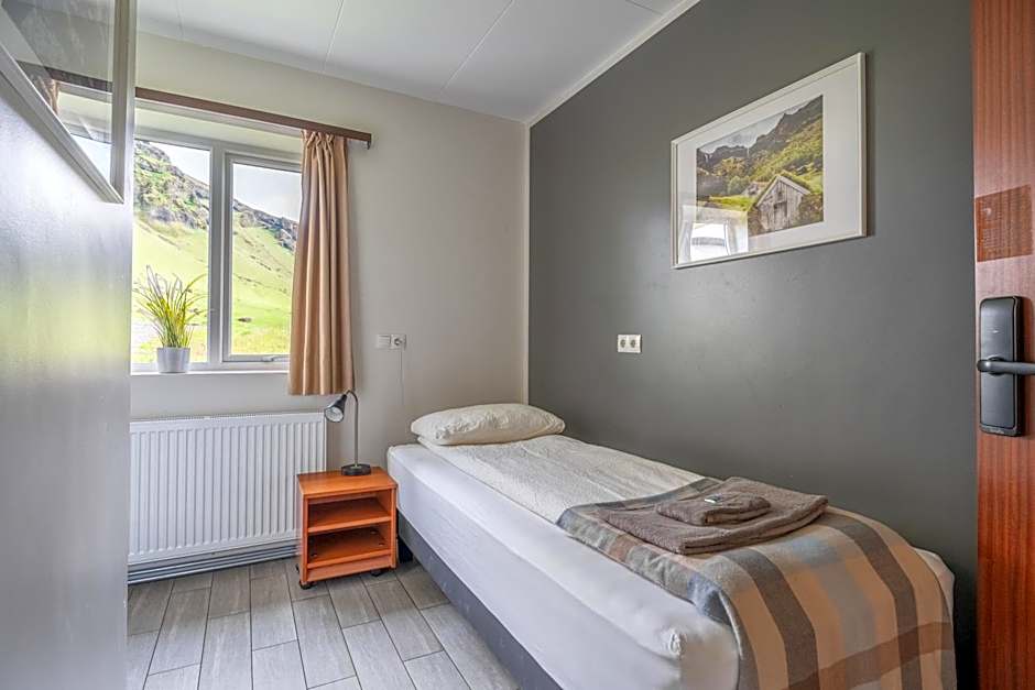 Drangshlid Hotel by Tröll