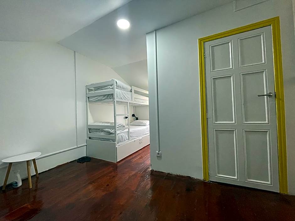 Owls Hostel Ildefonso