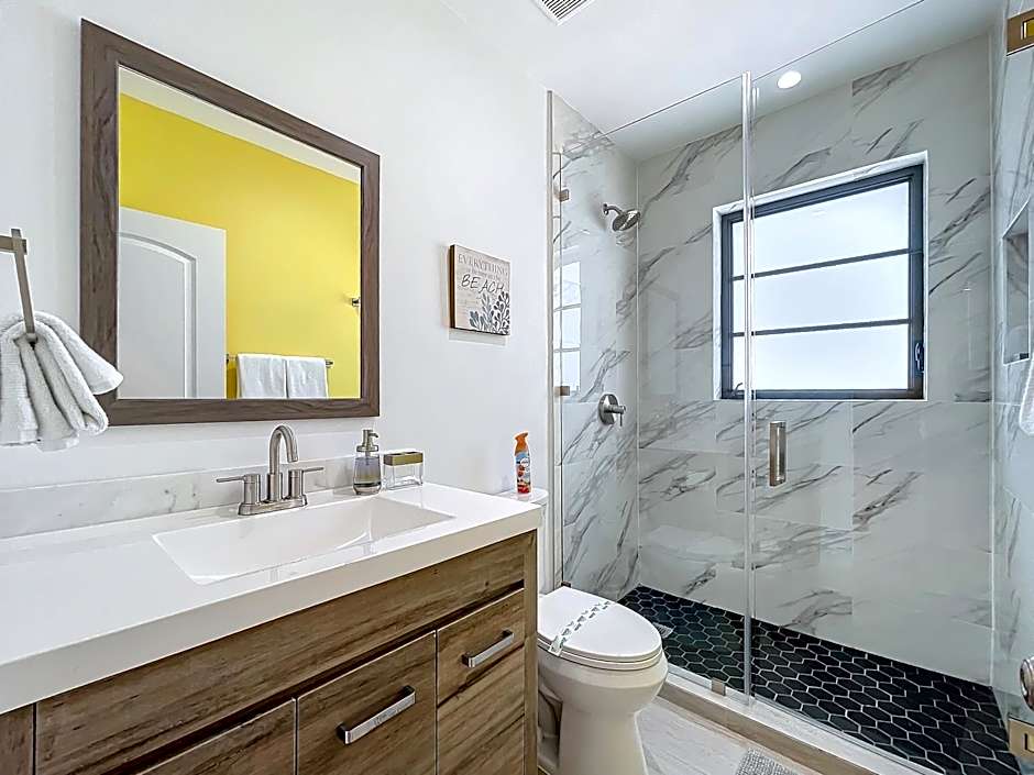 Los Patios Home Suites