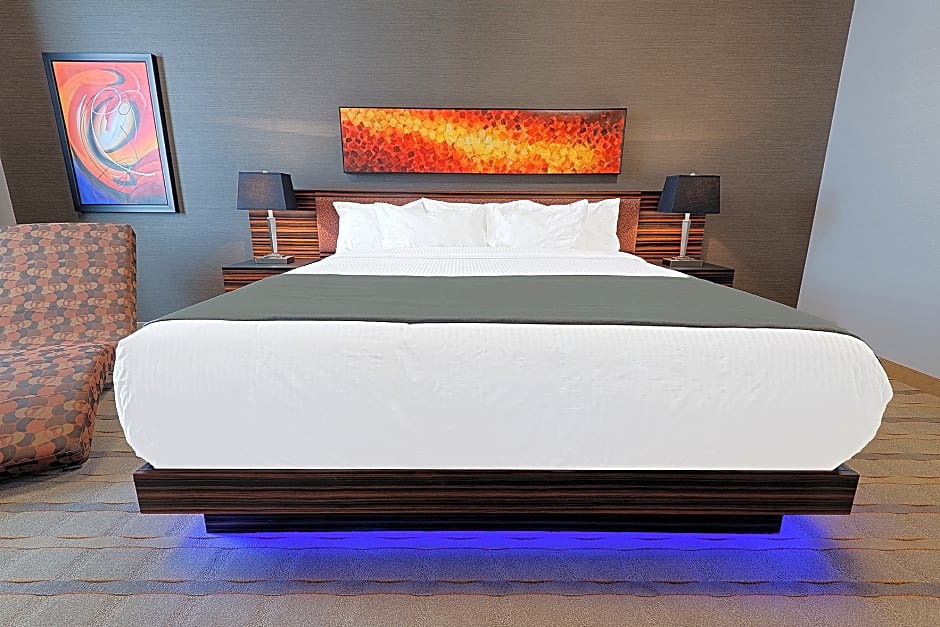 Hotel Clique Airport Calgary