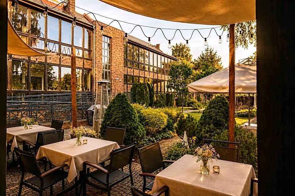 Stara Szkoła Boutique Hotel