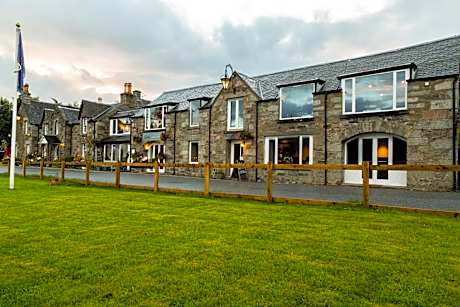 The Inn at Loch Tummel