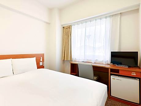 1 Double Bed - Non Smoking
