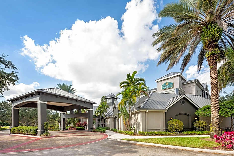 La Quinta Inn & Suites by Wyndham Fort Lauderdale Plantation