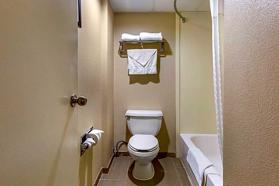 Comfort Inn Edison