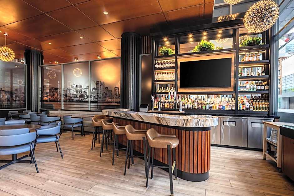 Embassy Suites by Hilton Montreal