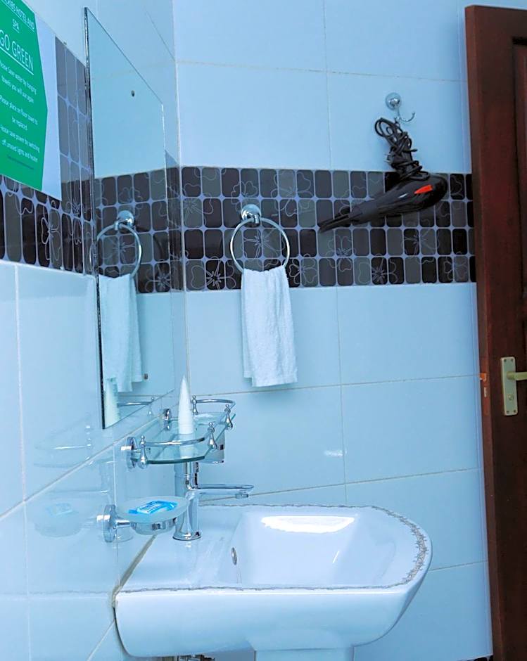 Mowicribs Hotel and Spa