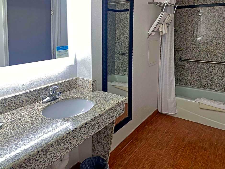 Comfort Inn Conover - Hickory