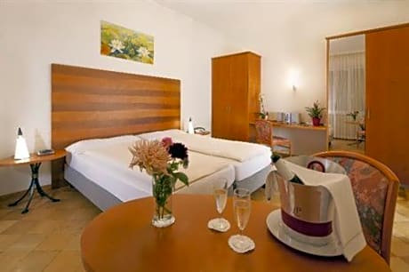 Comfort Suite - Annex