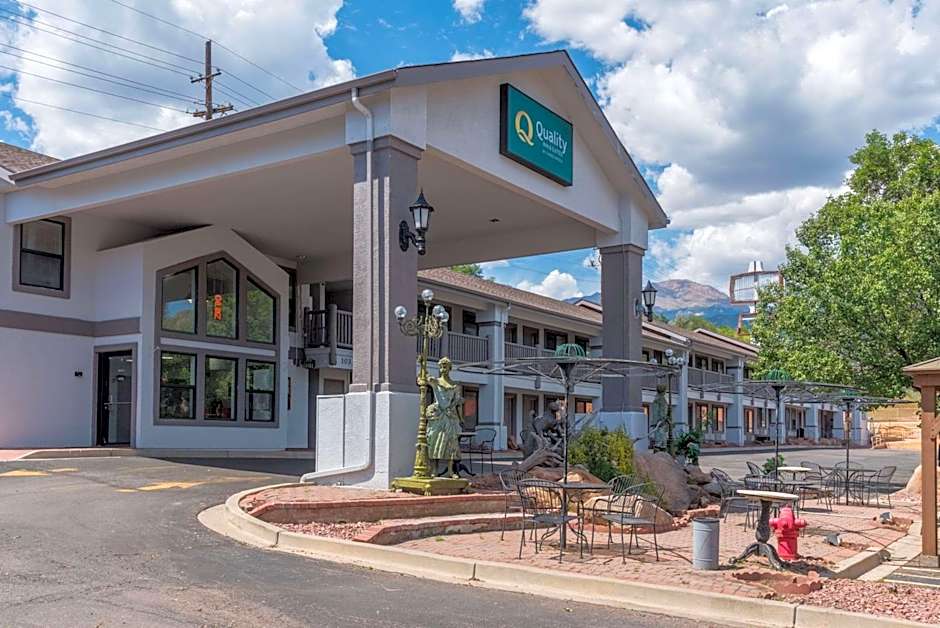 Quality Inn & Suites Manitou Springs At Pikes Peak