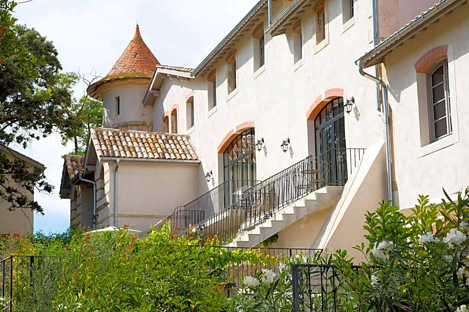 Château St Pierre de Serjac