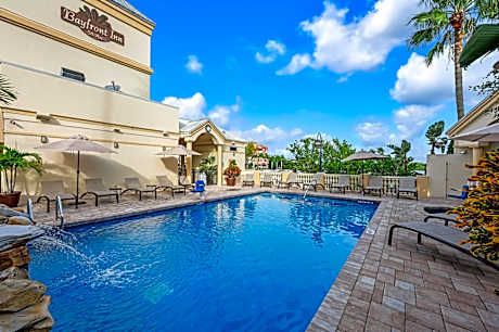 Bayfront Inn 5th Avenue