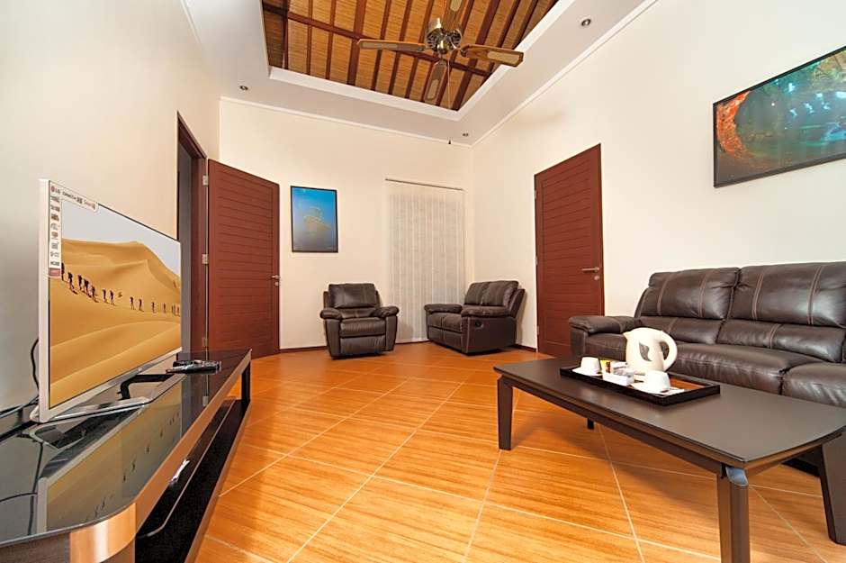 Orlowsky Discovery Candidasa Hotel