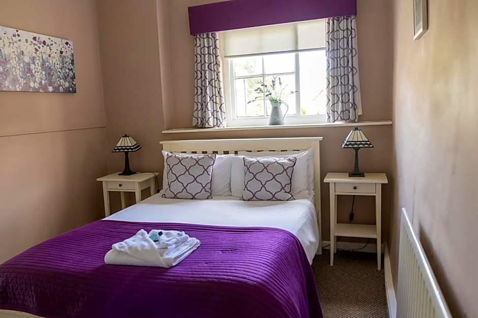 Photo 1 of 2 of Double Room